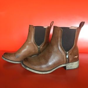 Rocket Dog boots in brown, size 6